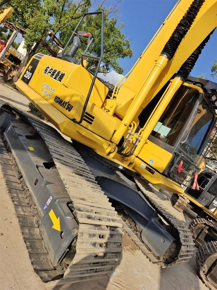 Komatsu PC 200 - Crawler excavator: picture 2 Komatsu PC 200 - Crawler excavator: picture 2