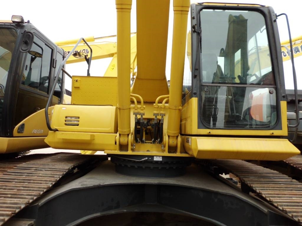 Komatsu PC 240 - Crawler excavator: picture 4 Komatsu PC 240 - Crawler excavator: picture 4