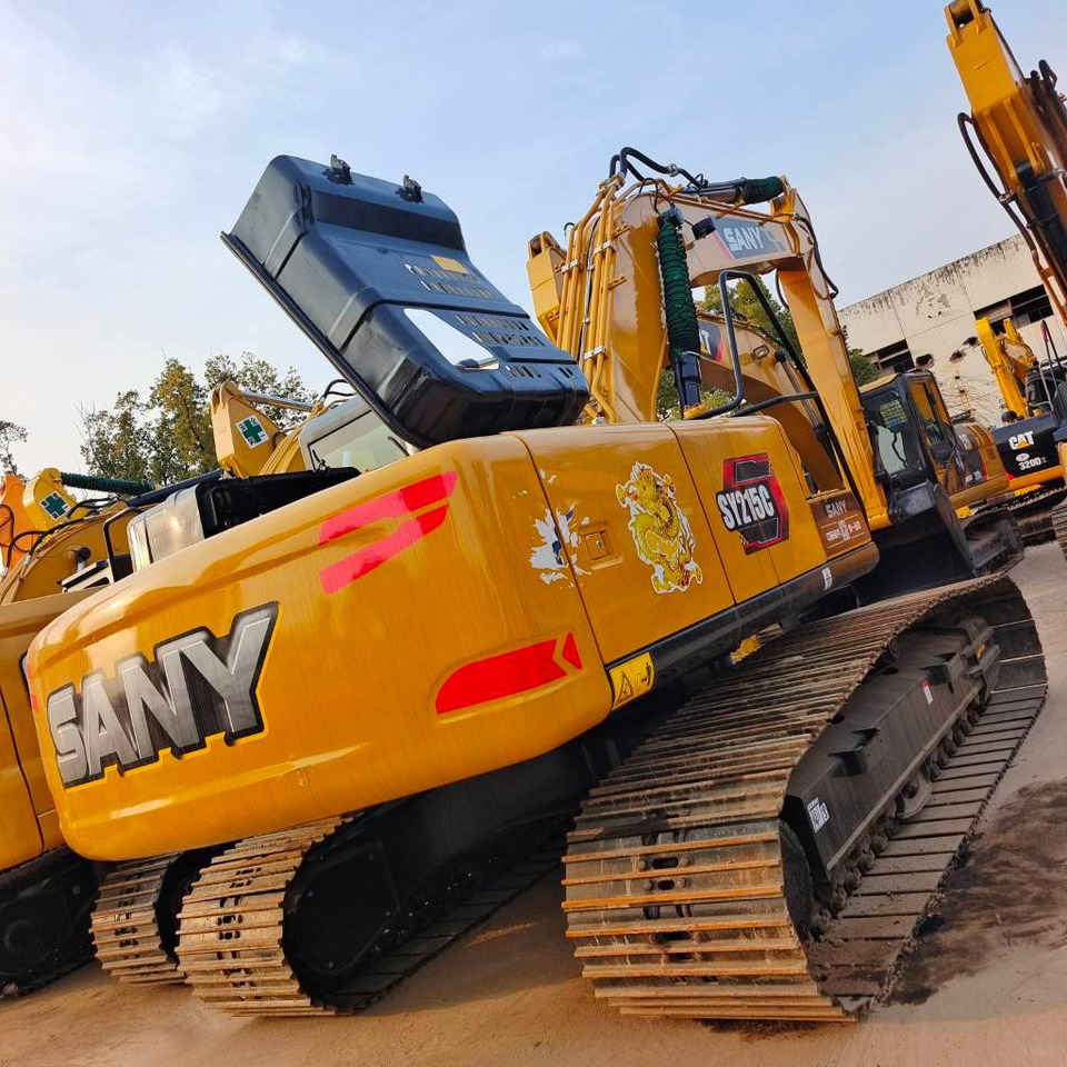 Sany SY 215 C - Crawler excavator: picture 2 Sany SY 215 C - Crawler excavator: picture 2