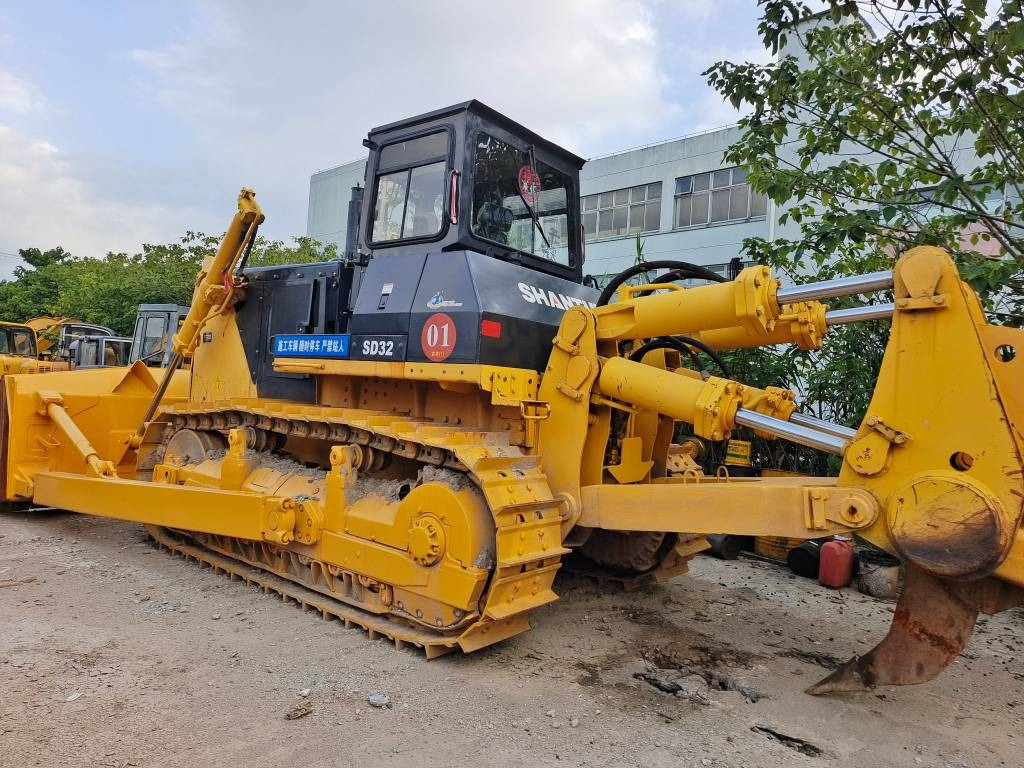 Shantui SD 32 - Bulldozer: picture 1 Shantui SD 32 - Bulldozer: picture 1