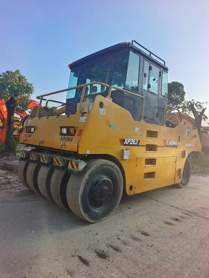 XCMG XP 263 - Pneumatic roller: picture 2 XCMG XP 263 - Pneumatic roller: picture 2