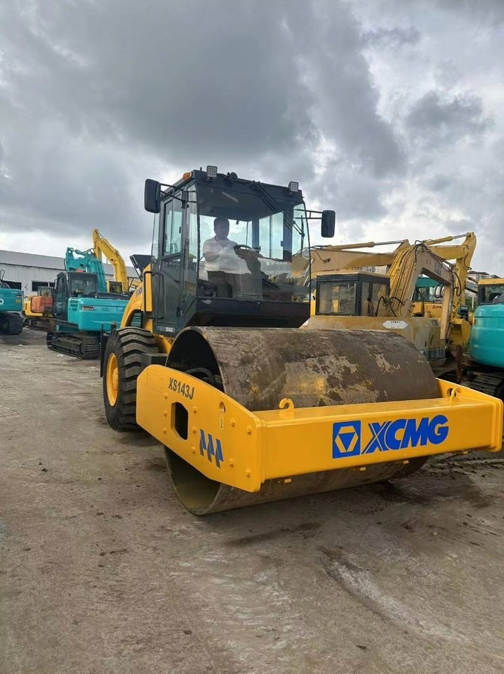 XCMG XS 143 - Compactor: picture 2 XCMG XS 143 - Compactor: picture 2