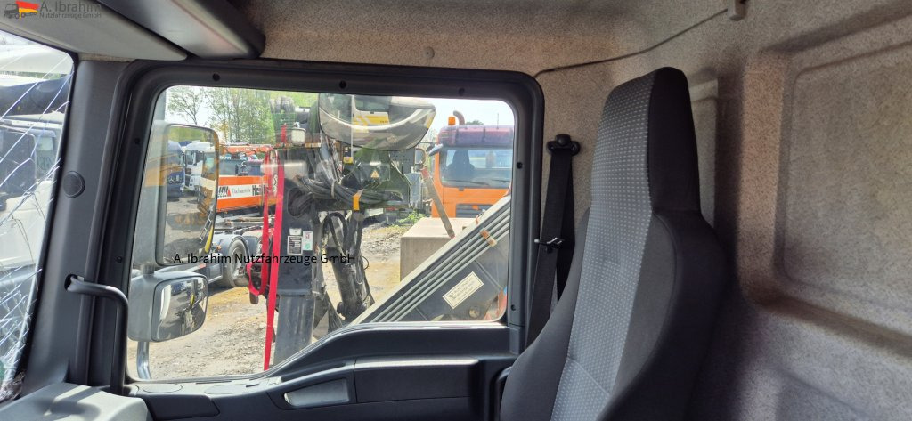 MAN TGL 8.150 4X2 BL Unfallschaden bedingt fahrbereit, Motor ok - Commercial vehicle: picture 3 MAN TGL 8.150 4X2 BL Unfallschaden bedingt fahrbereit, Motor ok - Commercial vehicle: picture 3
