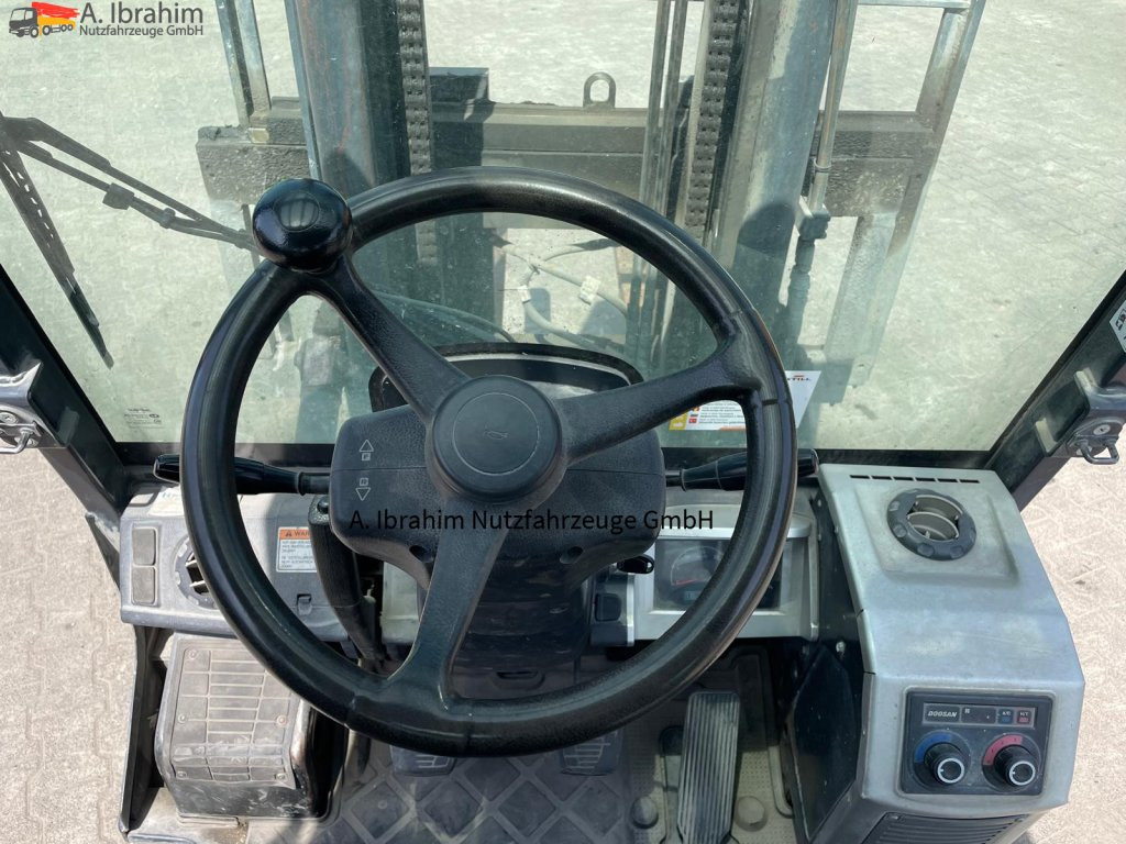 Doosan D30S-7 3000 kg Tragkraft Guter Zustand - Diesel forklift: picture 4 Doosan D30S-7 3000 kg Tragkraft Guter Zustand - Diesel forklift: picture 4