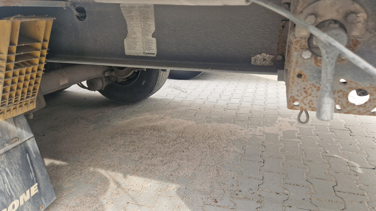 Krone SDR Doppelstock, Zustand 3- - Closed box semi-trailer: picture 2 Krone SDR Doppelstock, Zustand 3- - Closed box semi-trailer: picture 2