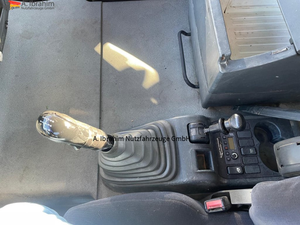 MAN 26.430 Hüffermann HL 26,63S - Hook lift truck: picture 4 MAN 26.430 Hüffermann HL 26,63S - Hook lift truck: picture 4