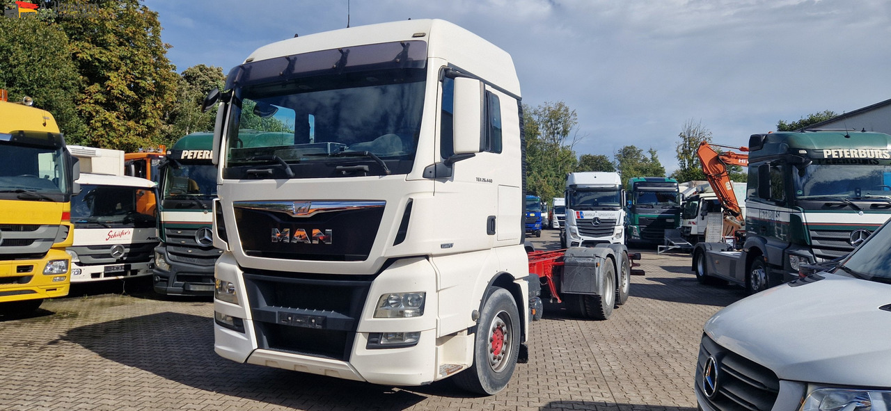 MAN 26.440 TGX, Chassis 7,80 m lang 4,85 m Radstand - Cab chassis truck: picture 1 MAN 26.440 TGX, Chassis 7,80 m lang 4,85 m Radstand - Cab chassis truck: picture 1