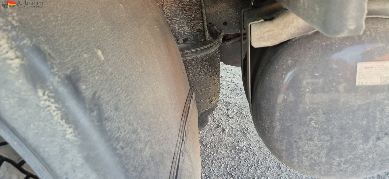 MAN TGL 8.160 4x2 Brotkoffer mit Kühlfach nicht fahrbereit ! nicht rollfähig - Refrigerated delivery van: picture 4 MAN TGL 8.160 4x2 Brotkoffer mit Kühlfach nicht fahrbereit ! nicht rollfähig - Refrigerated delivery van: picture 4