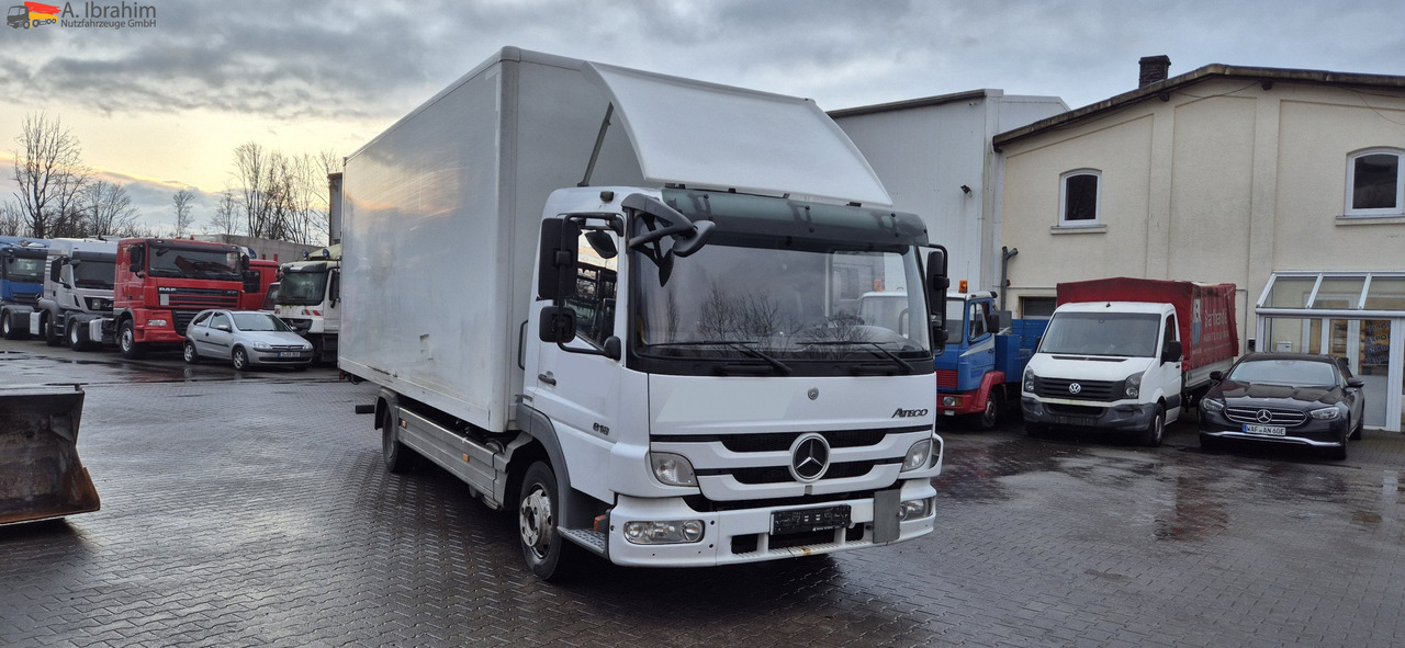 Closed box van Mercedes-Benz 818L LBW, Luftfederung: picture 9