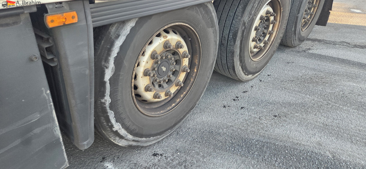 Schmitz Cargobull SKO24 | SCB*S3B | 39t | -30°C | Lift-Achse | Scheibenbremse - Refrigerator semi-trailer: picture 3 Schmitz Cargobull SKO24 | SCB*S3B | 39t | -30°C | Lift-Achse | Scheibenbremse - Refrigerator semi-trailer: picture 3