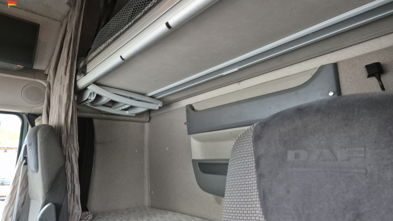 Daf XF460 FT Spoiler, Kipphydr., Retarder, Standklima deutsches Fahrzeug 1. Hand - Tractor unit: picture 3 Daf XF460 FT Spoiler, Kipphydr., Retarder, Standklima deutsches Fahrzeug 1. Hand - Tractor unit: picture 3