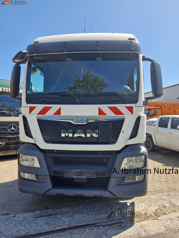 Tractor unit MAN TGS 18.400 4X2BLS PTO für Kompressor: picture 9