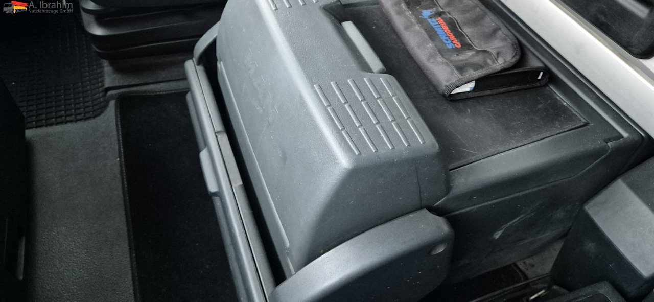 MAN TGX 18.400 Retarder, Klima, Kipphydraulik - Tractor unit: picture 4 MAN TGX 18.400 Retarder, Klima, Kipphydraulik - Tractor unit: picture 4