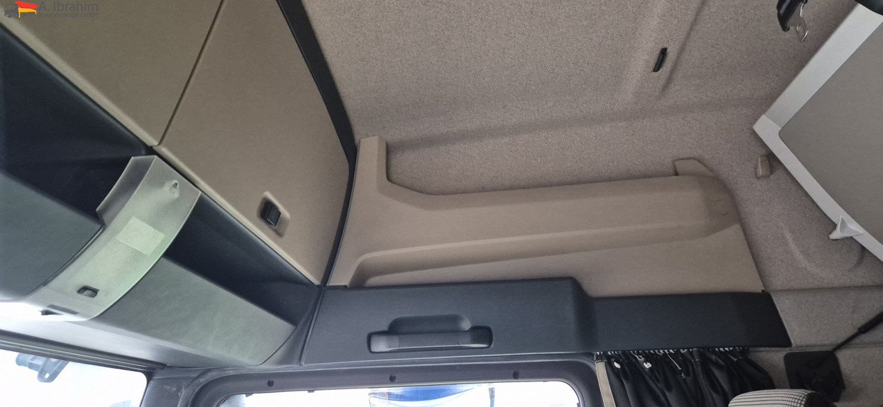 MAN TGX 18.460 Retarder, Klima, 1. Hand Vollspoiler, Vollservice - Tractor unit: picture 3 MAN TGX 18.460 Retarder, Klima, 1. Hand Vollspoiler, Vollservice - Tractor unit: picture 3