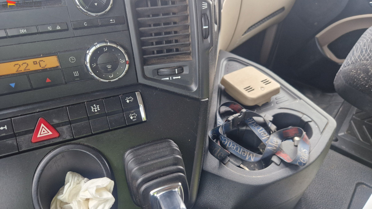 Mercedes-Benz 1843 Kipphydraulik, Standklima - Tractor unit: picture 3 Mercedes-Benz 1843 Kipphydraulik, Standklima - Tractor unit: picture 3