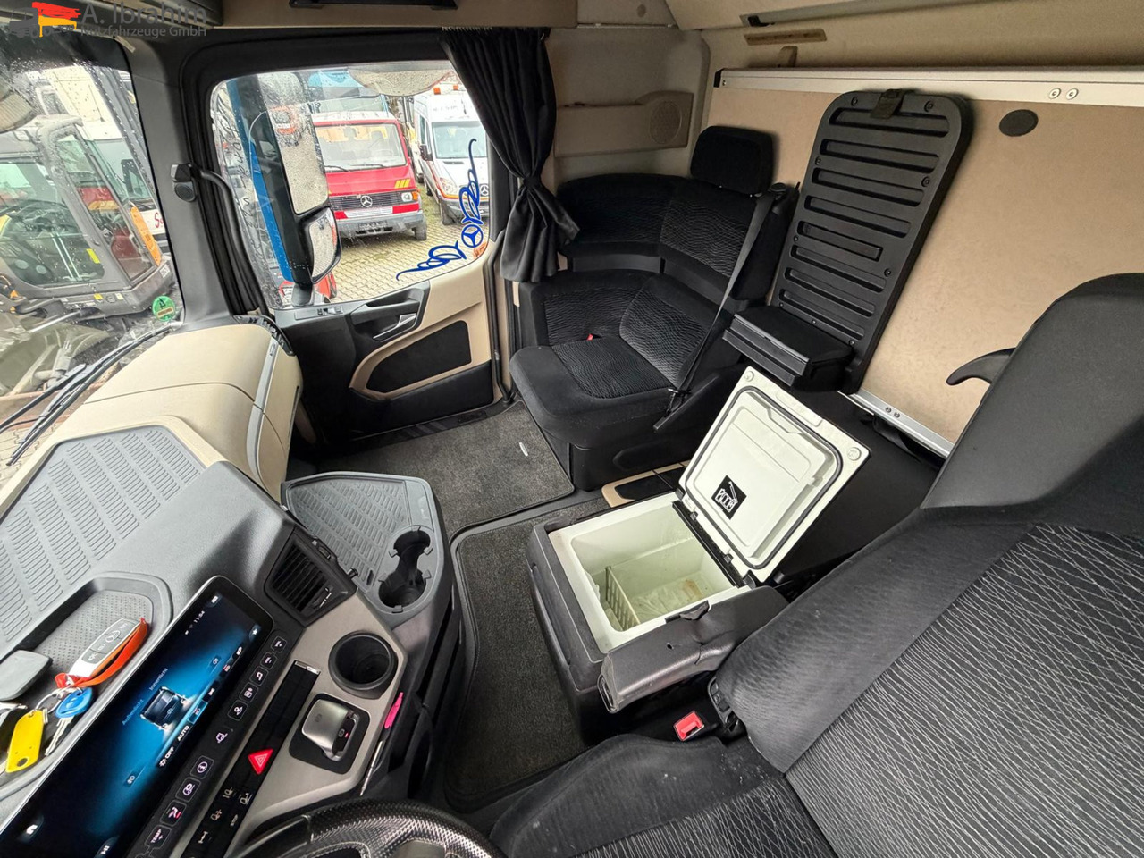 Mercedes-Benz Actros 1845 GigaSpace | Retarder | Style Line | 4x2 | deutsches Fahrzeug - Tractor unit: picture 5 Mercedes-Benz Actros 1845 GigaSpace | Retarder | Style Line | 4x2 | deutsches Fahrzeug - Tractor unit: picture 5