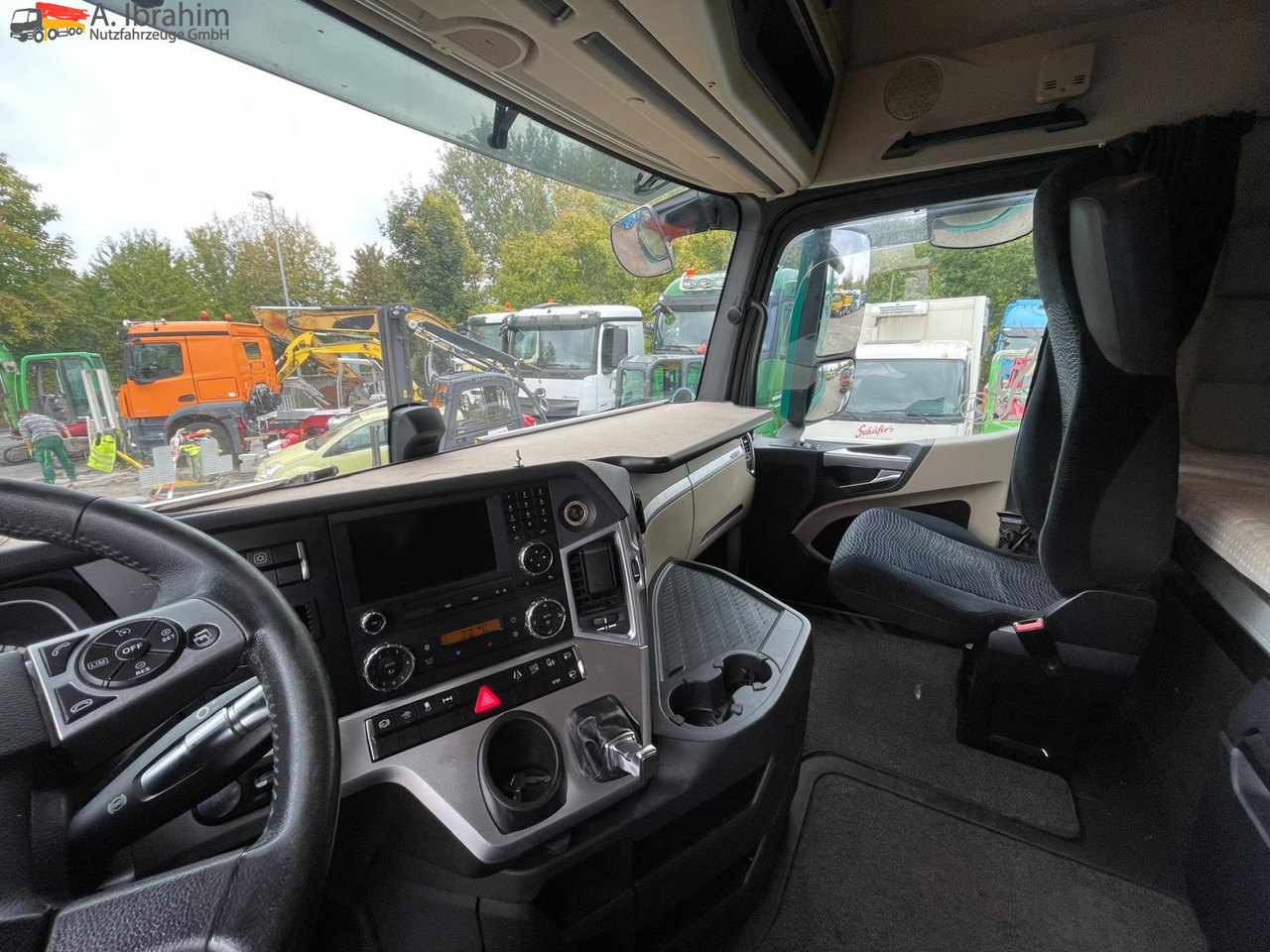 Mercedes-Benz Actros 1845 Kipphydraulik | Megaspace | Retarder | Kühlschrank | Klima - Tractor unit: picture 3 Mercedes-Benz Actros 1845 Kipphydraulik | Megaspace | Retarder | Kühlschrank | Klima - Tractor unit: picture 3
