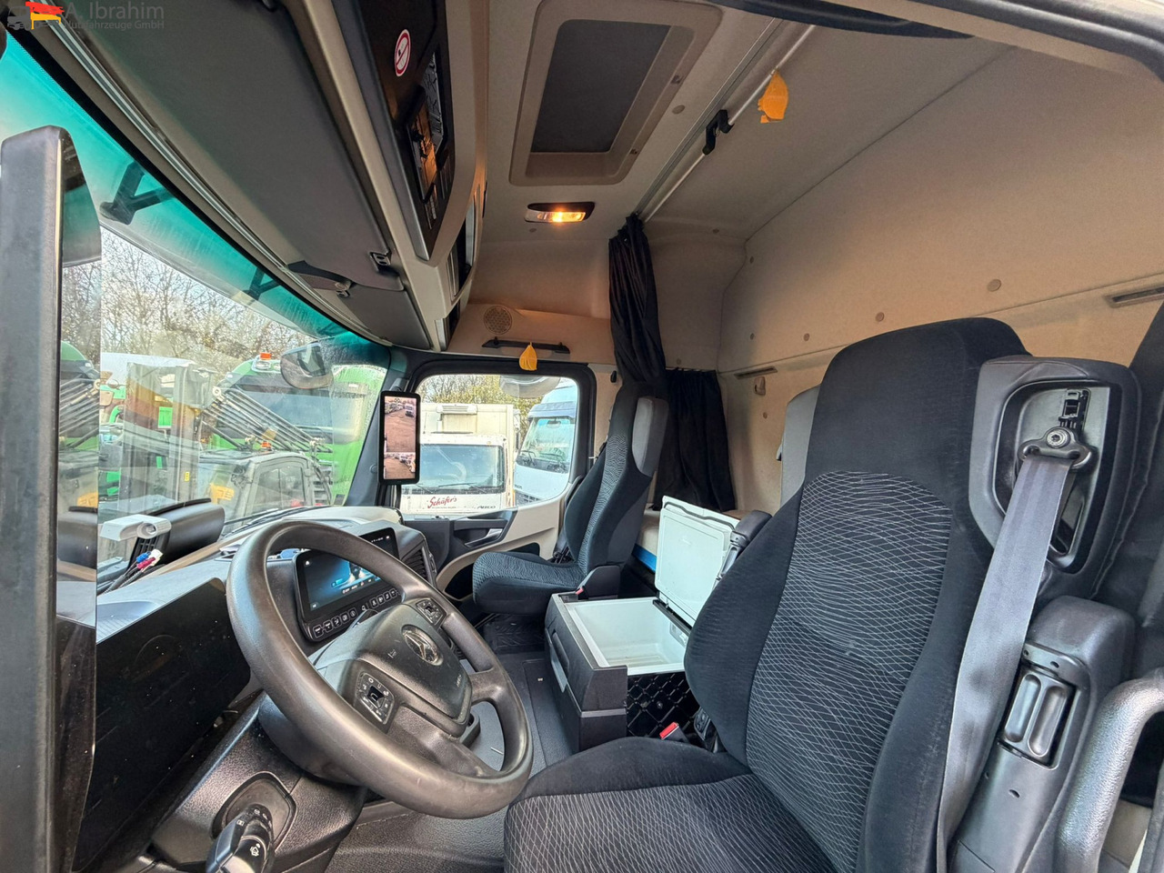 Mercedes-Benz Actros 1846LS Streamspace | Retarder | Euro 6d | Blatt Luft | Original Kilometer - Tractor unit: picture 2 Mercedes-Benz Actros 1846LS Streamspace | Retarder | Euro 6d | Blatt Luft | Original Kilometer - Tractor unit: picture 2