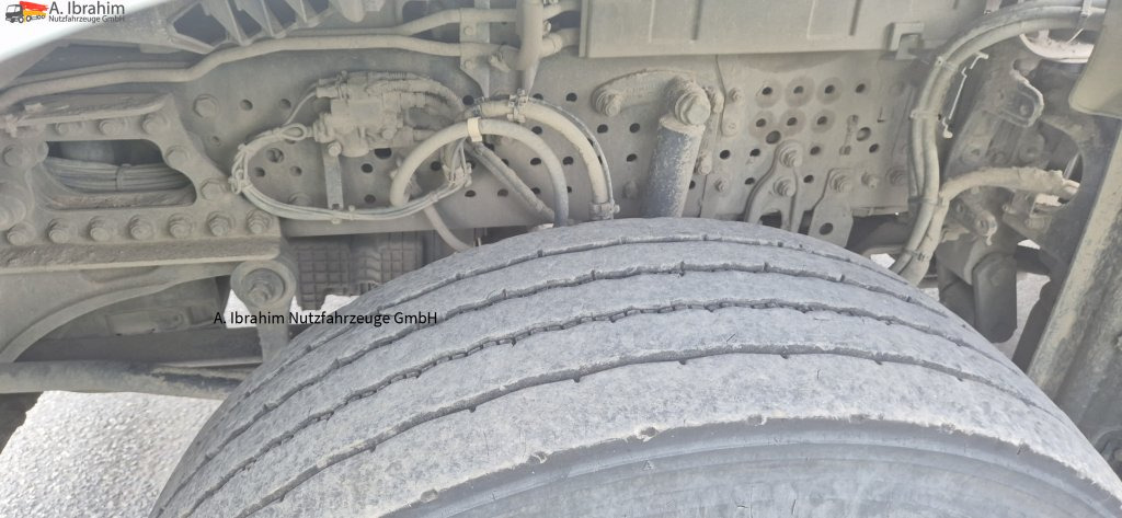 Mercedes-Benz DB 1842H 4x4 Hydrodrive Scheckheft bei Mercedes - Tractor unit: picture 5 Mercedes-Benz DB 1842H 4x4 Hydrodrive Scheckheft bei Mercedes - Tractor unit: picture 5