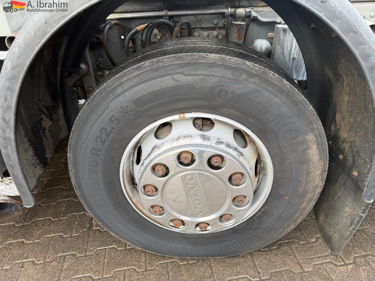 Hook lift truck Volvo FH12-420 8x2 Fahrzeugpapiere Schweiz: picture 7 Hook lift truck Volvo FH12-420 8x2 Fahrzeugpapiere Schweiz: picture 7