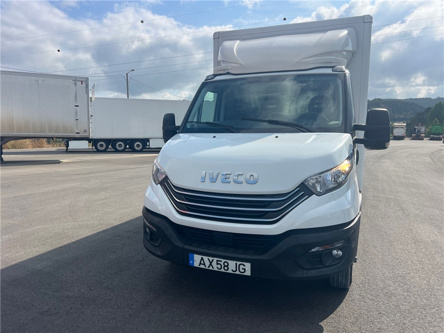 Iveco 35C16HA8 - Closed box van: picture 2 Iveco 35C16HA8 - Closed box van: picture 2