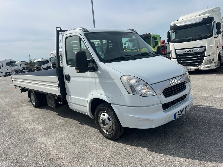 Iveco 35C17 - Open body delivery van: picture 3 Iveco 35C17 - Open body delivery van: picture 3