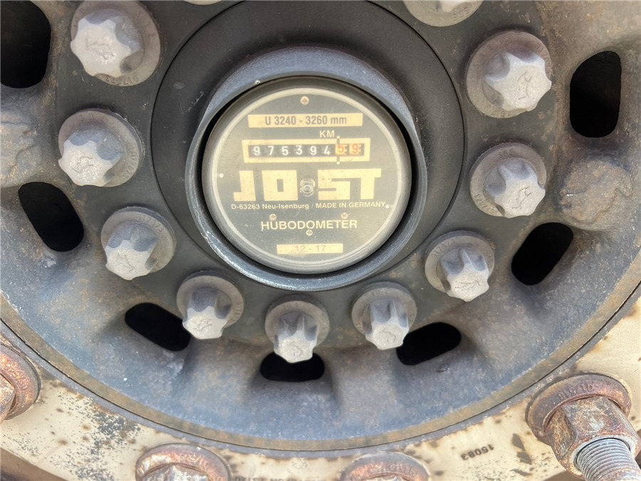 Curtainsider semi-trailer SCHMITZ CARGOBULL SCB-S3T TETO ELEVAR: picture 9 Curtainsider semi-trailer SCHMITZ CARGOBULL SCB-S3T TETO ELEVAR: picture 9