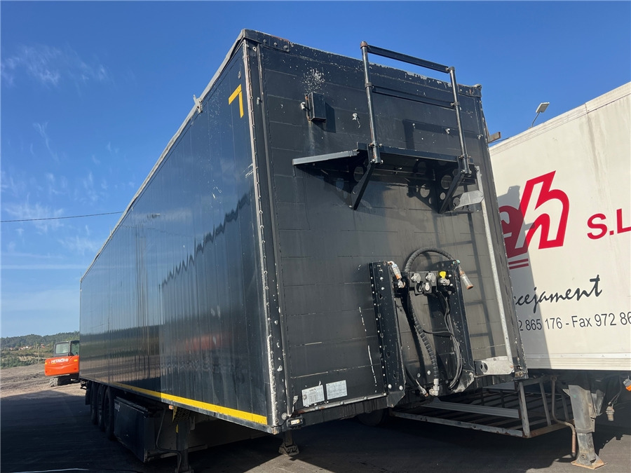 SCHMITZ SGF-S3 - Walking floor semi-trailer: picture 1 SCHMITZ SGF-S3 - Walking floor semi-trailer: picture 1