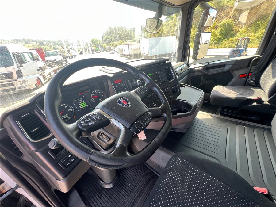 Curtainsider truck Scania R500: picture 11