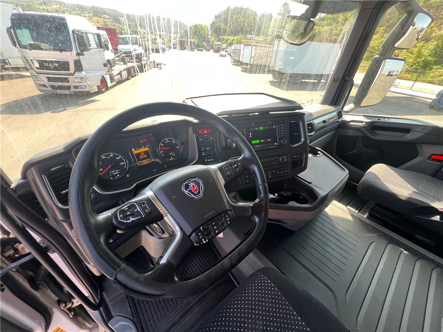 Curtainsider truck Scania R500: picture 15