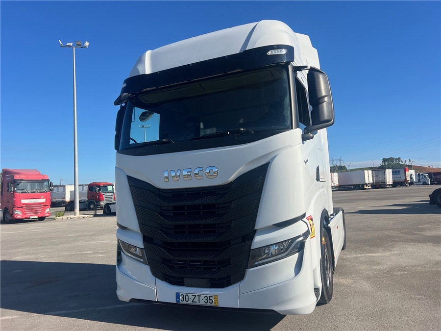 Iveco S-WAY 460 - Tractor unit: picture 2 Iveco S-WAY 460 - Tractor unit: picture 2