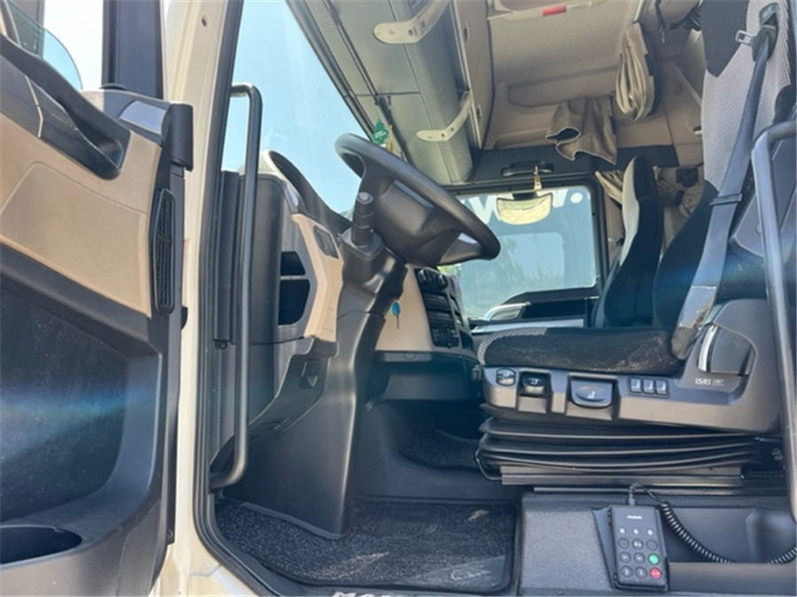 MAN TGX 18.460 - Tractor unit: picture 5 MAN TGX 18.460 - Tractor unit: picture 5