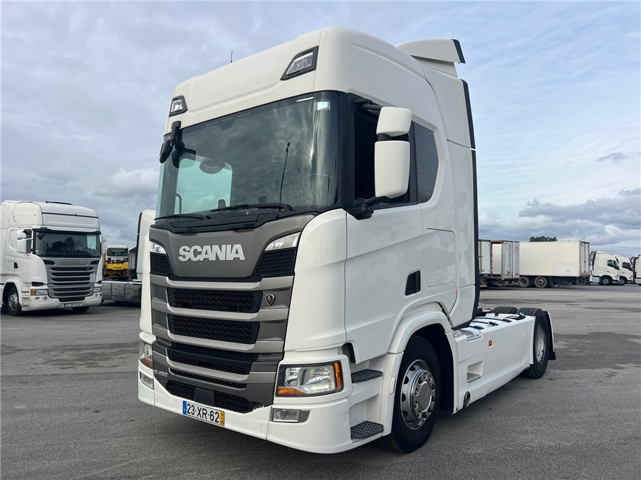 Scania R450 / RETARDER - Tractor unit: picture 1 Scania R450 / RETARDER - Tractor unit: picture 1