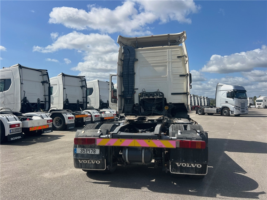 Volvo FH12-37 - Tractor unit: picture 4 Volvo FH12-37 - Tractor unit: picture 4