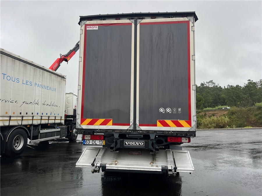 Volvo FE 280 - Curtainsider truck: picture 5 Volvo FE 280 - Curtainsider truck: picture 5
