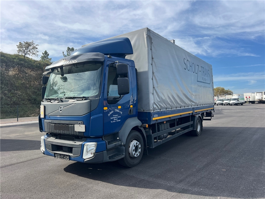 Volvo FL - Curtainsider truck: picture 1 Volvo FL - Curtainsider truck: picture 1
