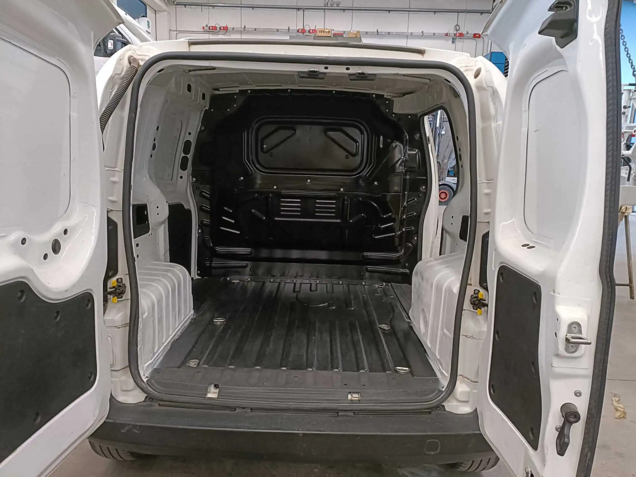 FIAT FIORINO SX - Panel van: picture 4 FIAT FIORINO SX - Panel van: picture 4