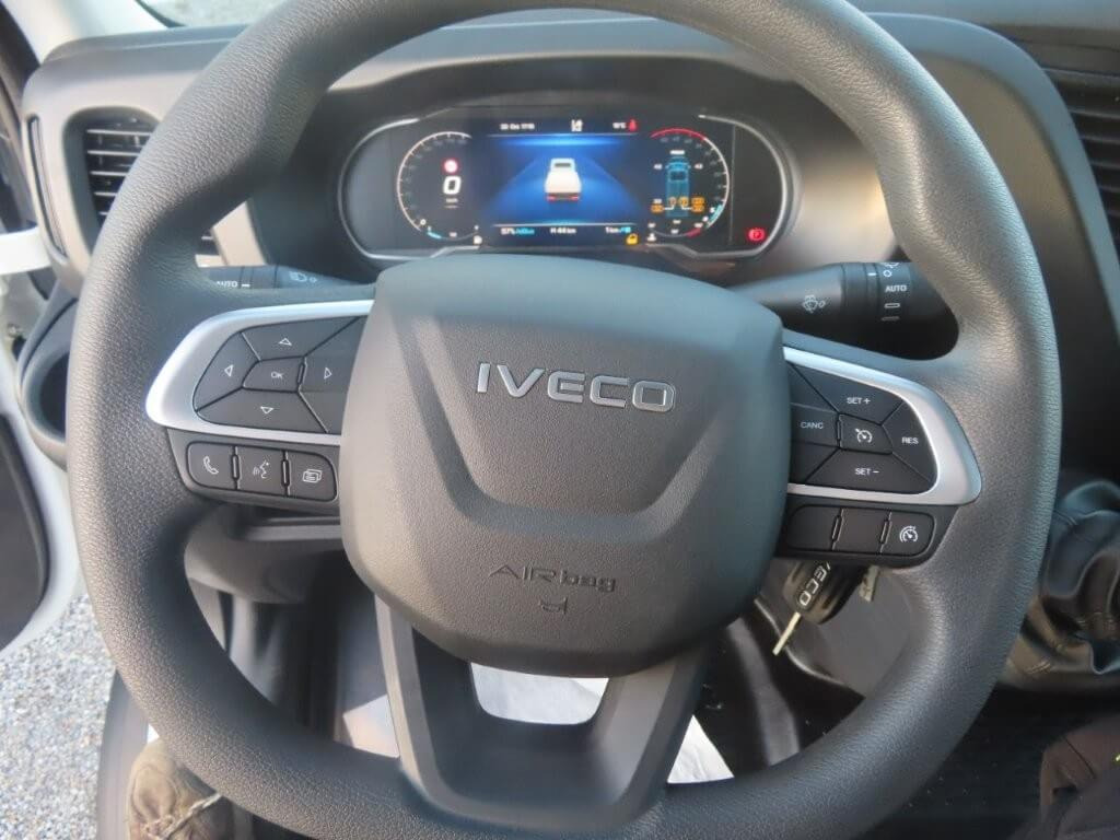 IVECO DAILY 35C16 3000 cc KM 0 - Closed box van: picture 5 IVECO DAILY 35C16 3000 cc KM 0 - Closed box van: picture 5