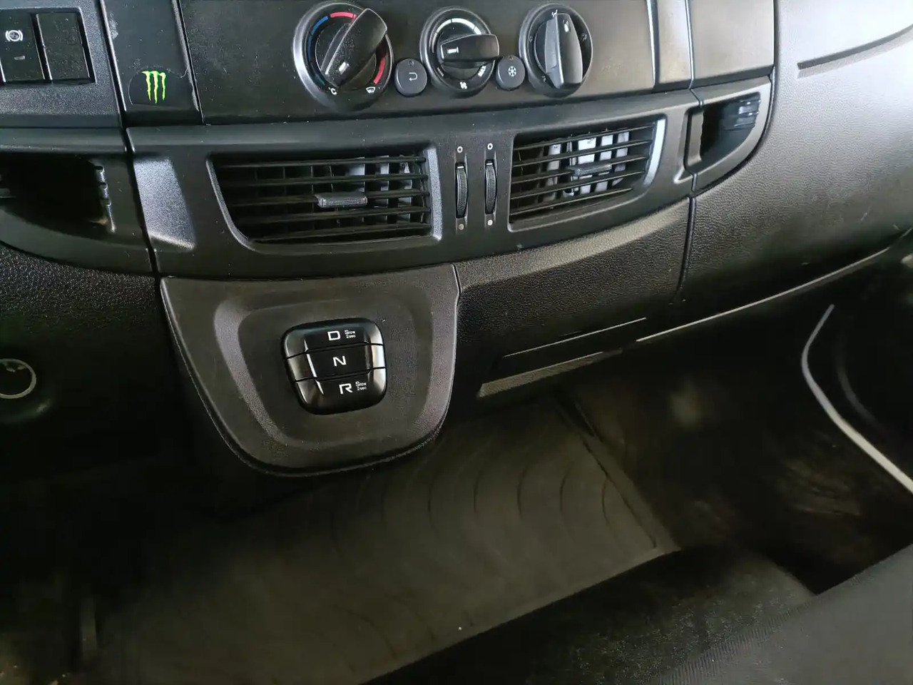 IVECO EUROCARGO 120E25P leasing IVECO EUROCARGO 120E25P: picture 13 IVECO EUROCARGO 120E25P leasing IVECO EUROCARGO 120E25P: picture 13