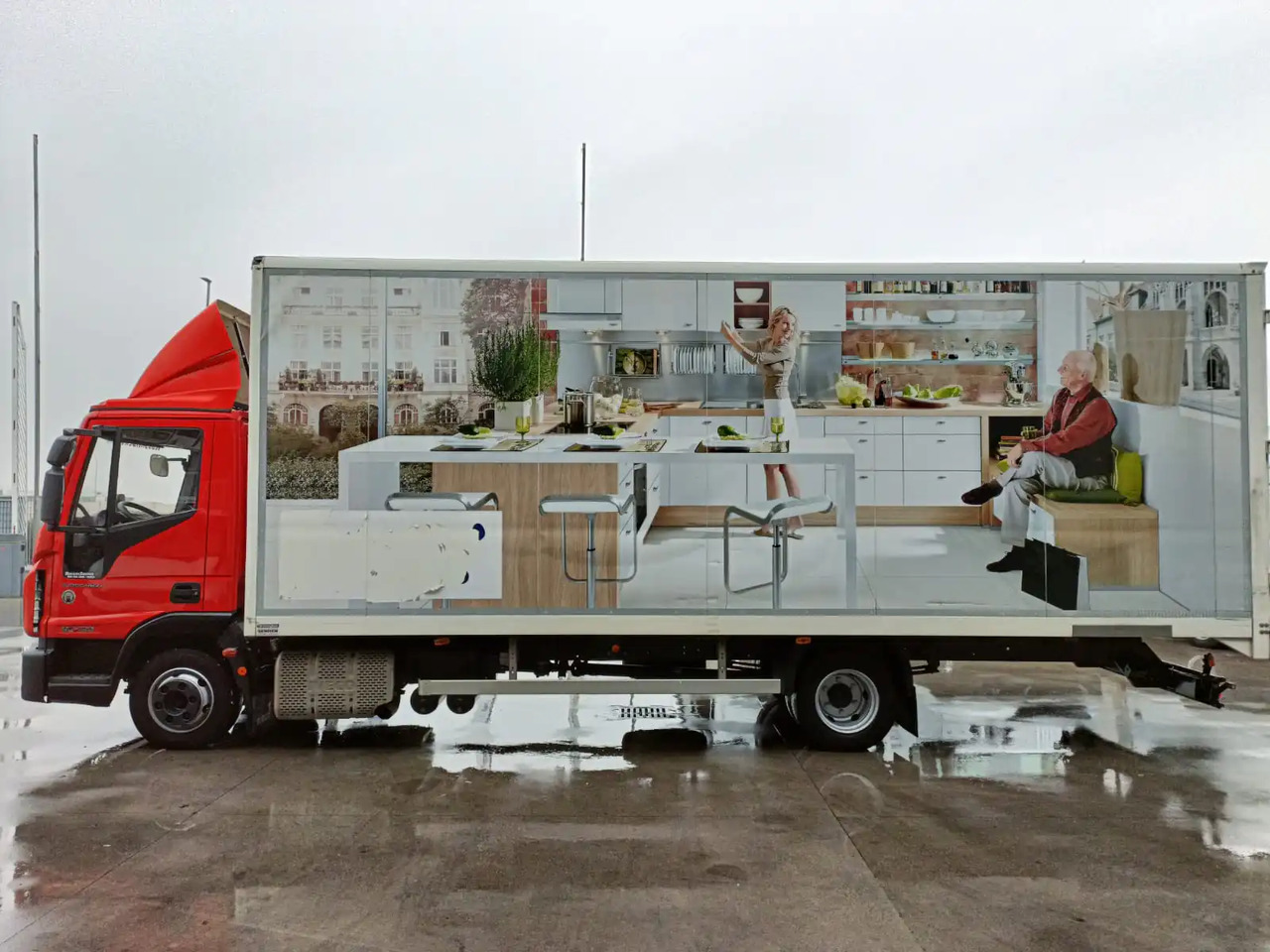IVECO EUROCARGO 75E19 / 80E19 / 86E19 - Box truck: picture 2 IVECO EUROCARGO 75E19 / 80E19 / 86E19 - Box truck: picture 2
