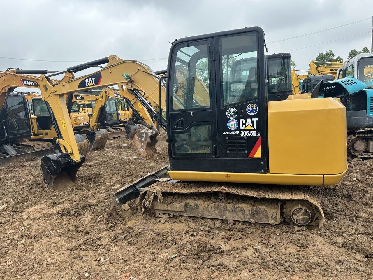 Caterpillar 305.5E - Mini excavator: picture 2 Caterpillar 305.5E - Mini excavator: picture 2