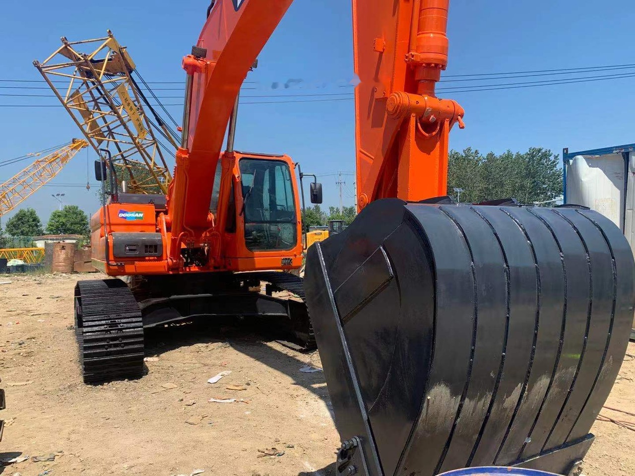 Doosan DX300 - Crawler excavator: picture 3 Doosan DX300 - Crawler excavator: picture 3