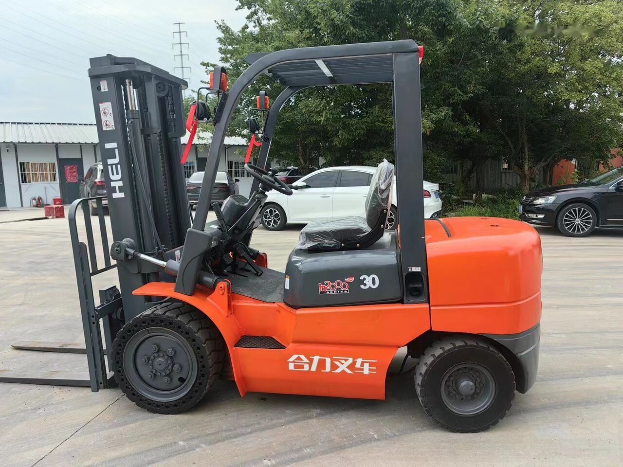 Heli 3tons K30 - Diesel forklift: picture 2 Heli 3tons K30 - Diesel forklift: picture 2