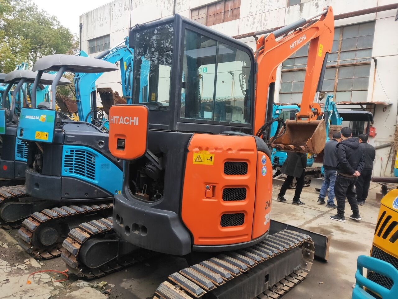 Hitachi ZX35 - Mini excavator: picture 3 Hitachi ZX35 - Mini excavator: picture 3