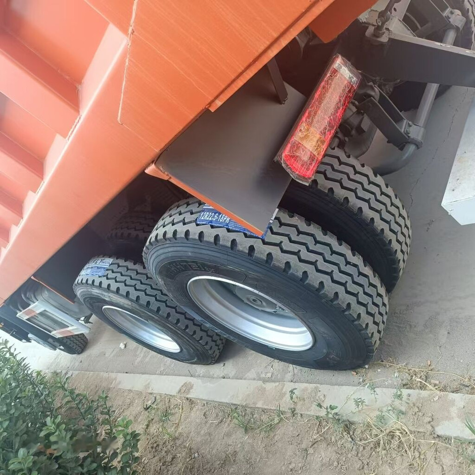 Howo 371 6*4 new tires - Tipper: picture 4 Howo 371 6*4 new tires - Tipper: picture 4