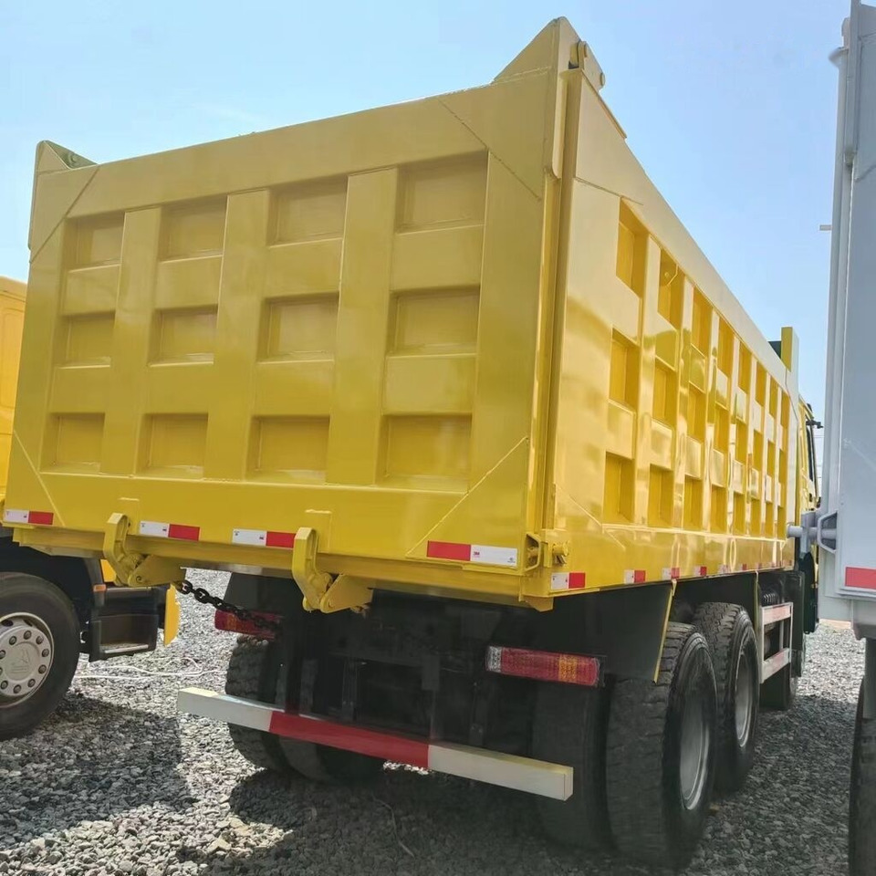 Howo 371 - Tipper: picture 4 Howo 371 - Tipper: picture 4