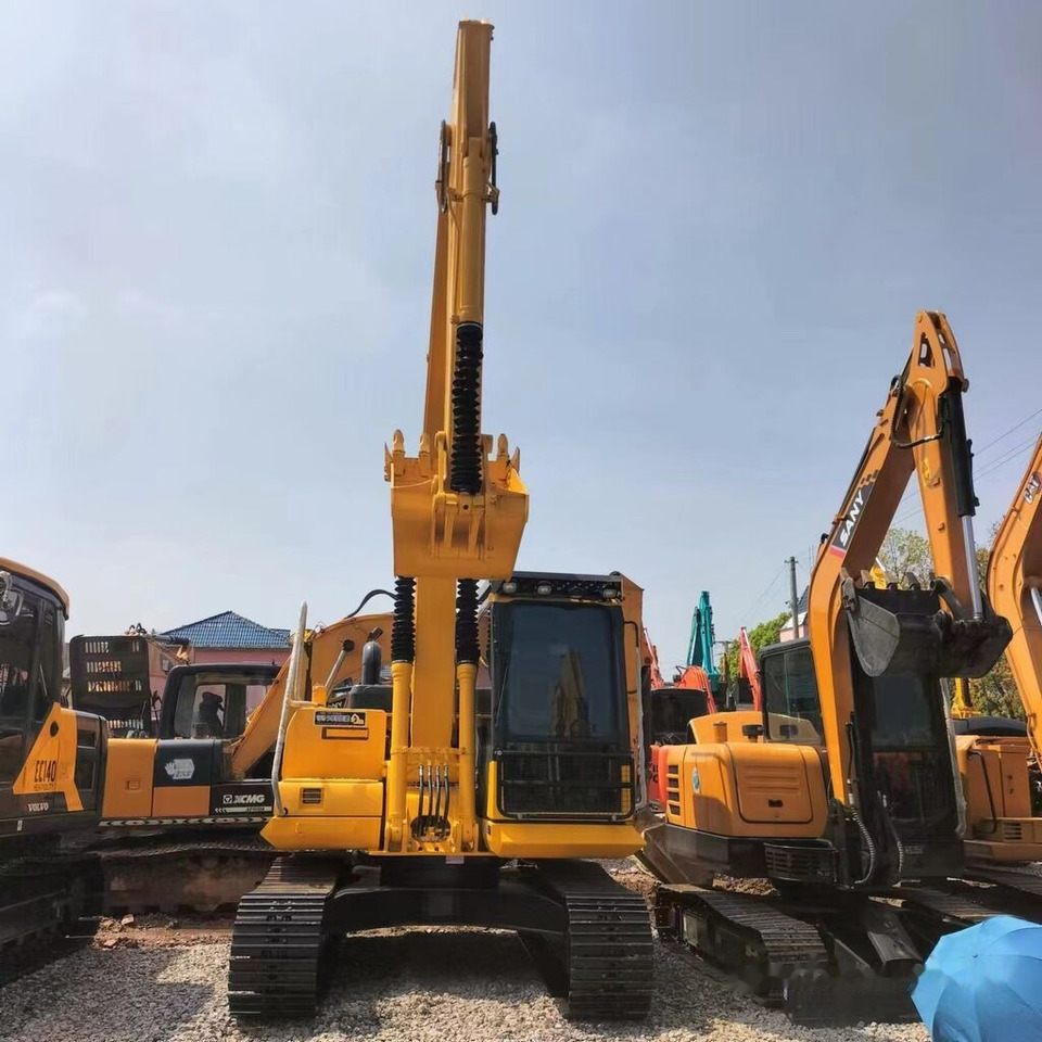 Komatsu PC130 - Crawler excavator: picture 5 Komatsu PC130 - Crawler excavator: picture 5