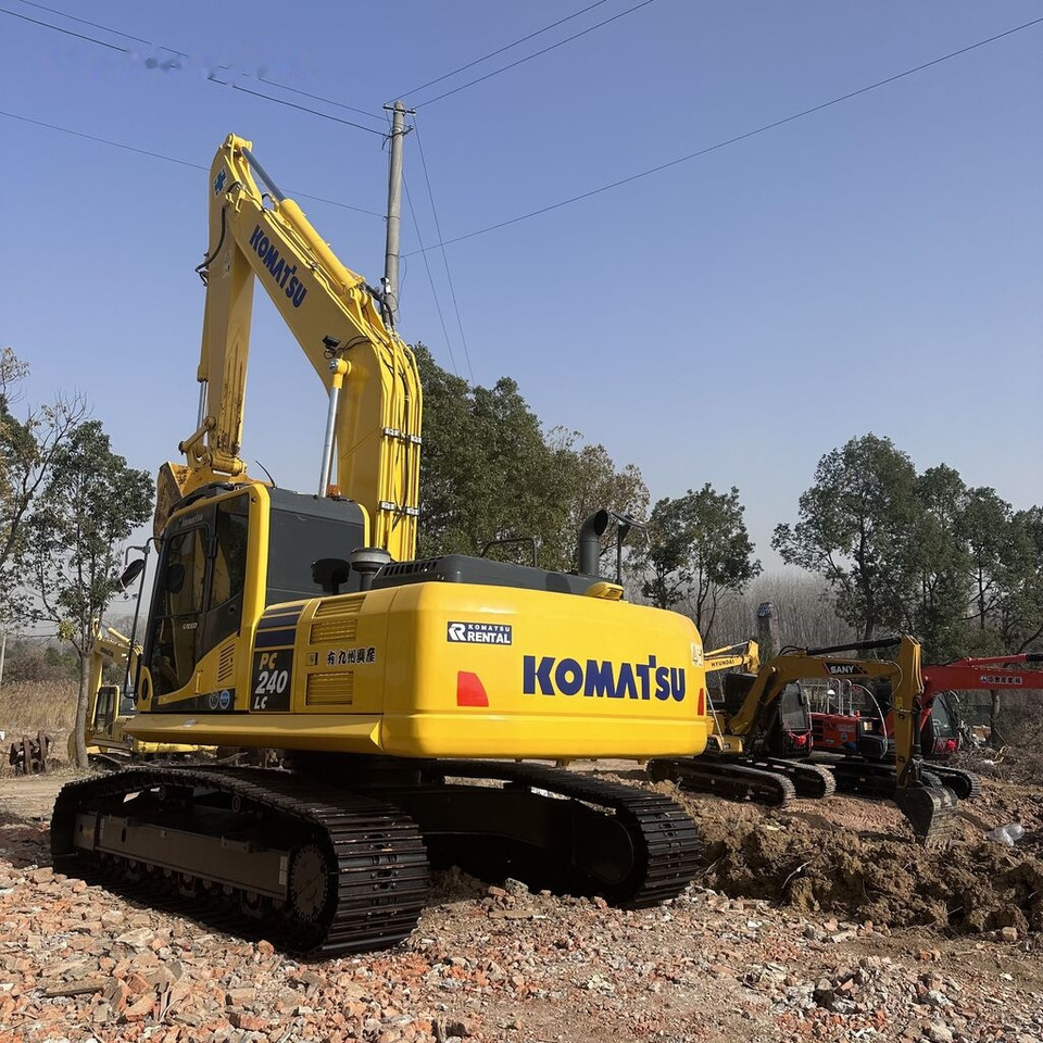 Komatsu PC240-8 - Crawler excavator: picture 3 Komatsu PC240-8 - Crawler excavator: picture 3