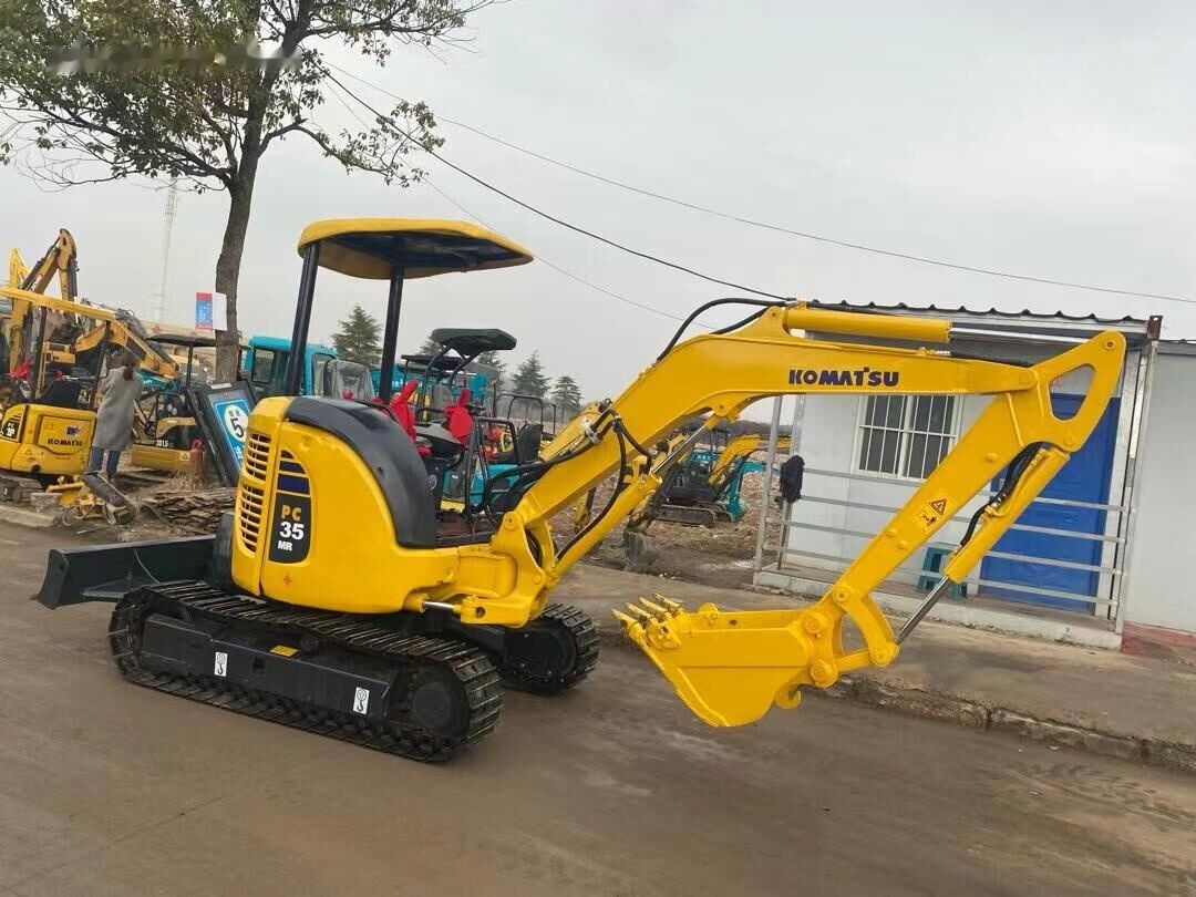 Komatsu PC35 - Mini excavator: picture 2 Komatsu PC35 - Mini excavator: picture 2