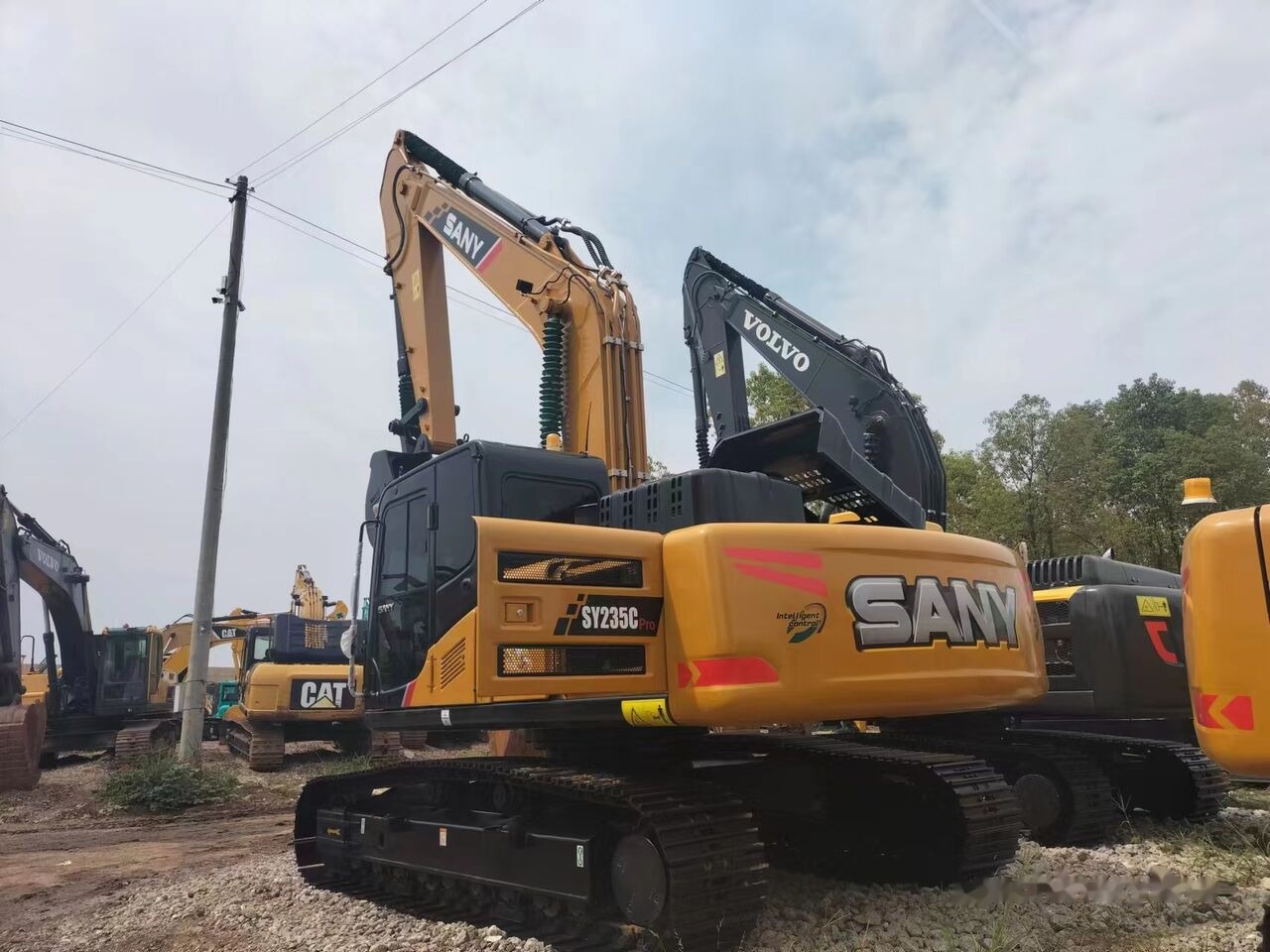Sany SY235C - Crawler excavator: picture 1 Sany SY235C - Crawler excavator: picture 1